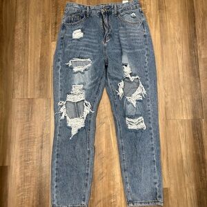 Women’s High Waisted Straight Fit Ripped Jeans